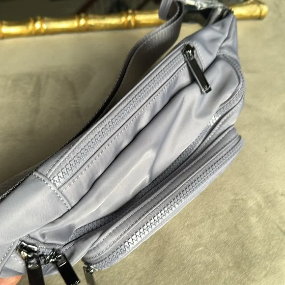 NWT ALO Yoga “Fog”  Belt Bag - Picture 4 of 8